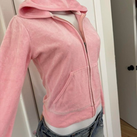 Juicy Couture Y2K Light Pink Velour Zip-Up Hoodie Size S — McBling Aesthetic - Picture 3 of 7